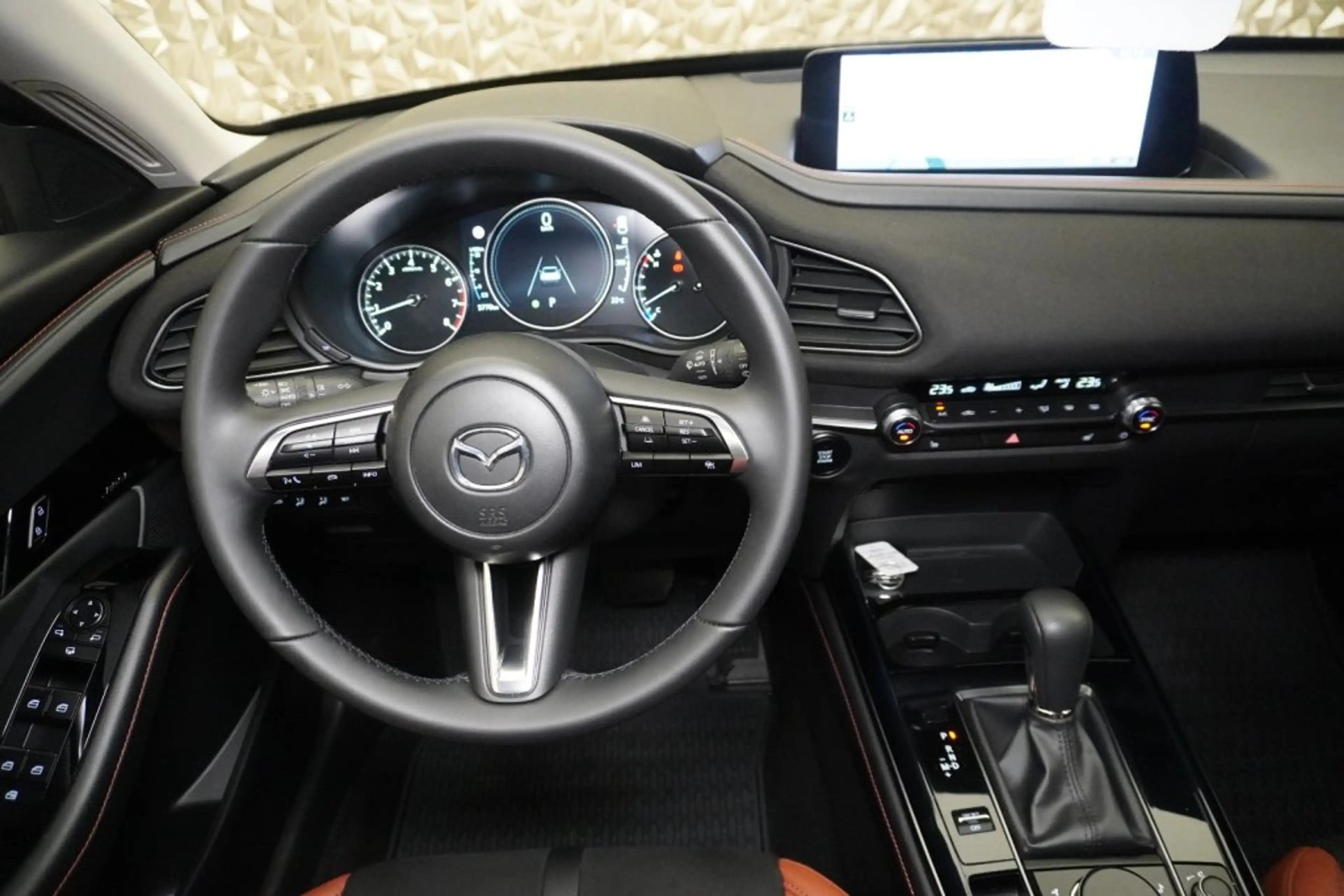 Mazda 2 CX 30 , 2.5 e-SKYACTIV-G 140 M Hybrid, Nagisa 2WD — photo 15