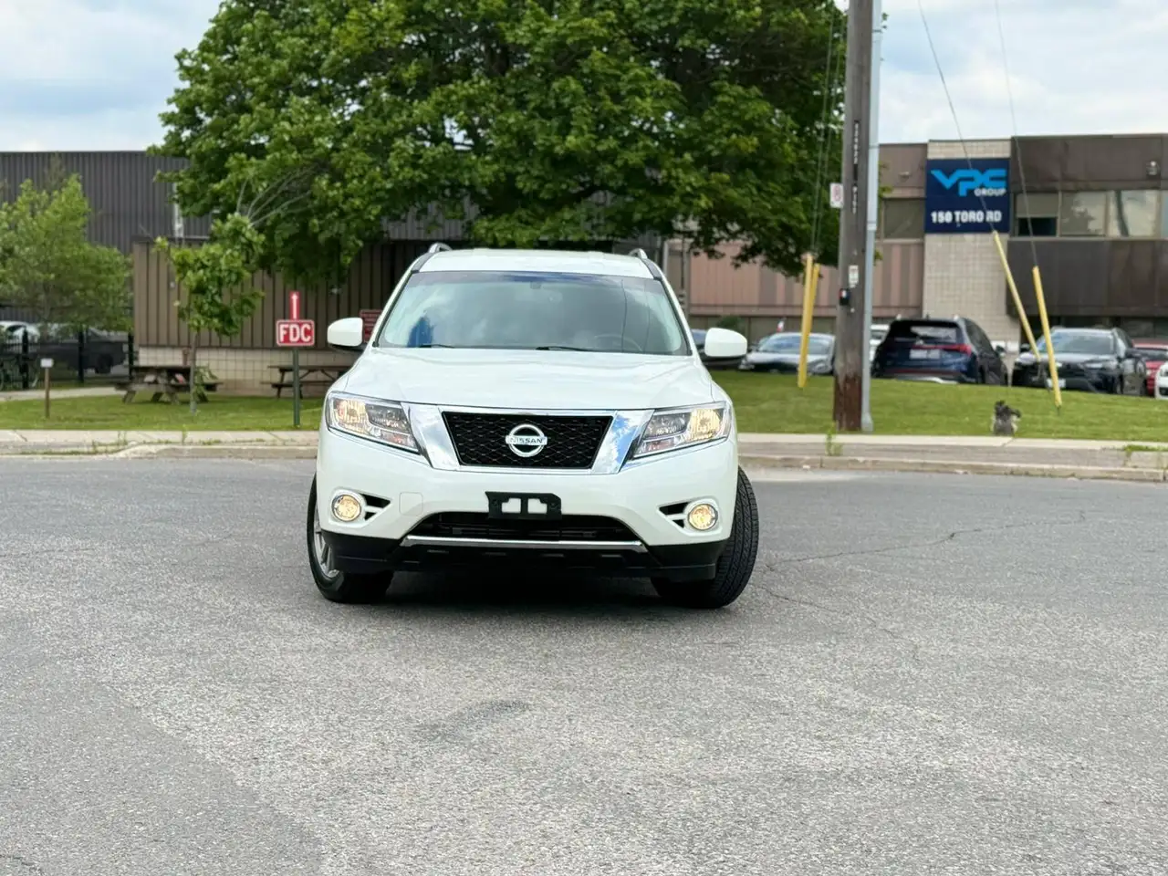 Nissan Pathfinder снимка Nissan Pathfinder
