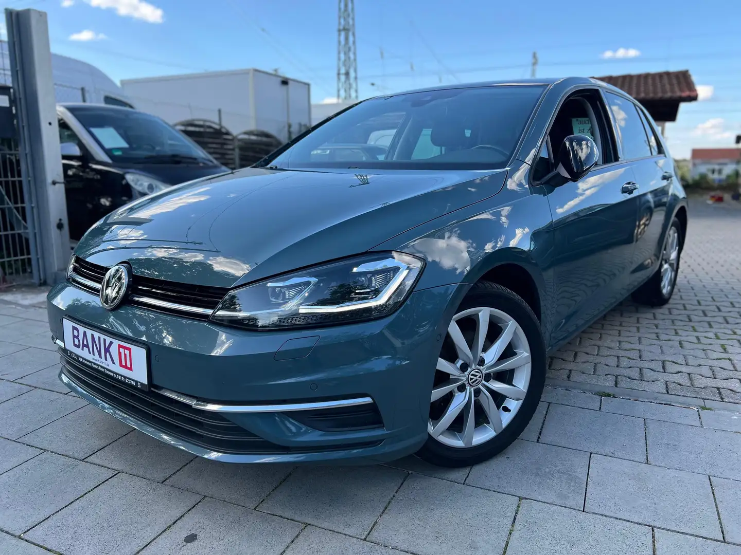 Volkswagen Golf IQ.DRIVE Start-Stopp Beige - 1