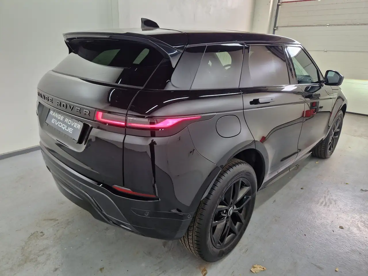 Land Rover Range Rover Evoque 2026 — фото 6