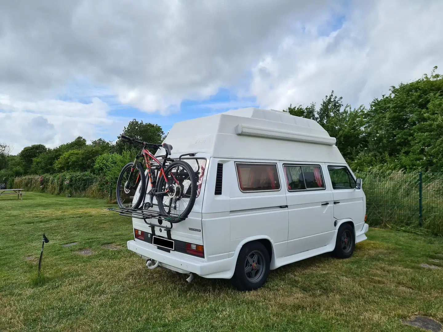 Volkswagen T3 restaurierter Klassiker, Camper & Wertanlage, seltene Projekt Zwo Ausstattung Blanco - 2
