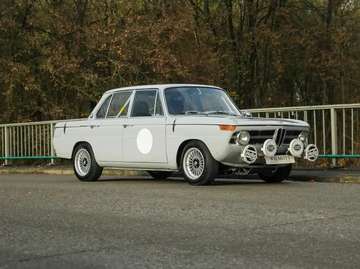 2000 Ti-Type 121-Race Car