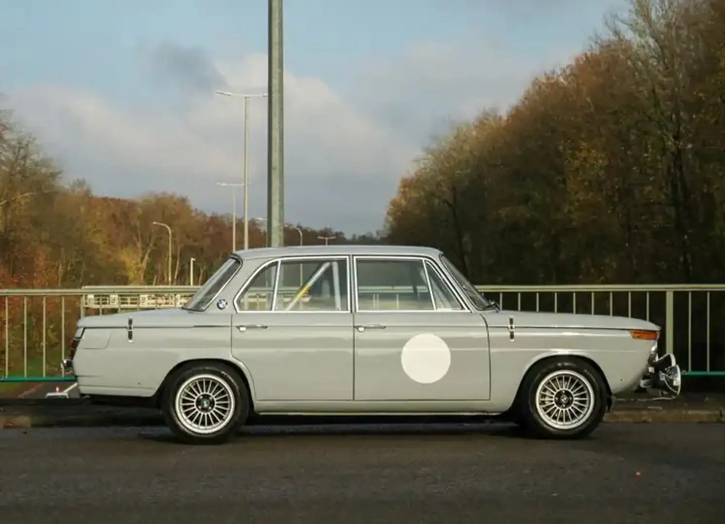 Oldtimer BMW 2000 Ti-Type 121-Race Car Weiß - 2