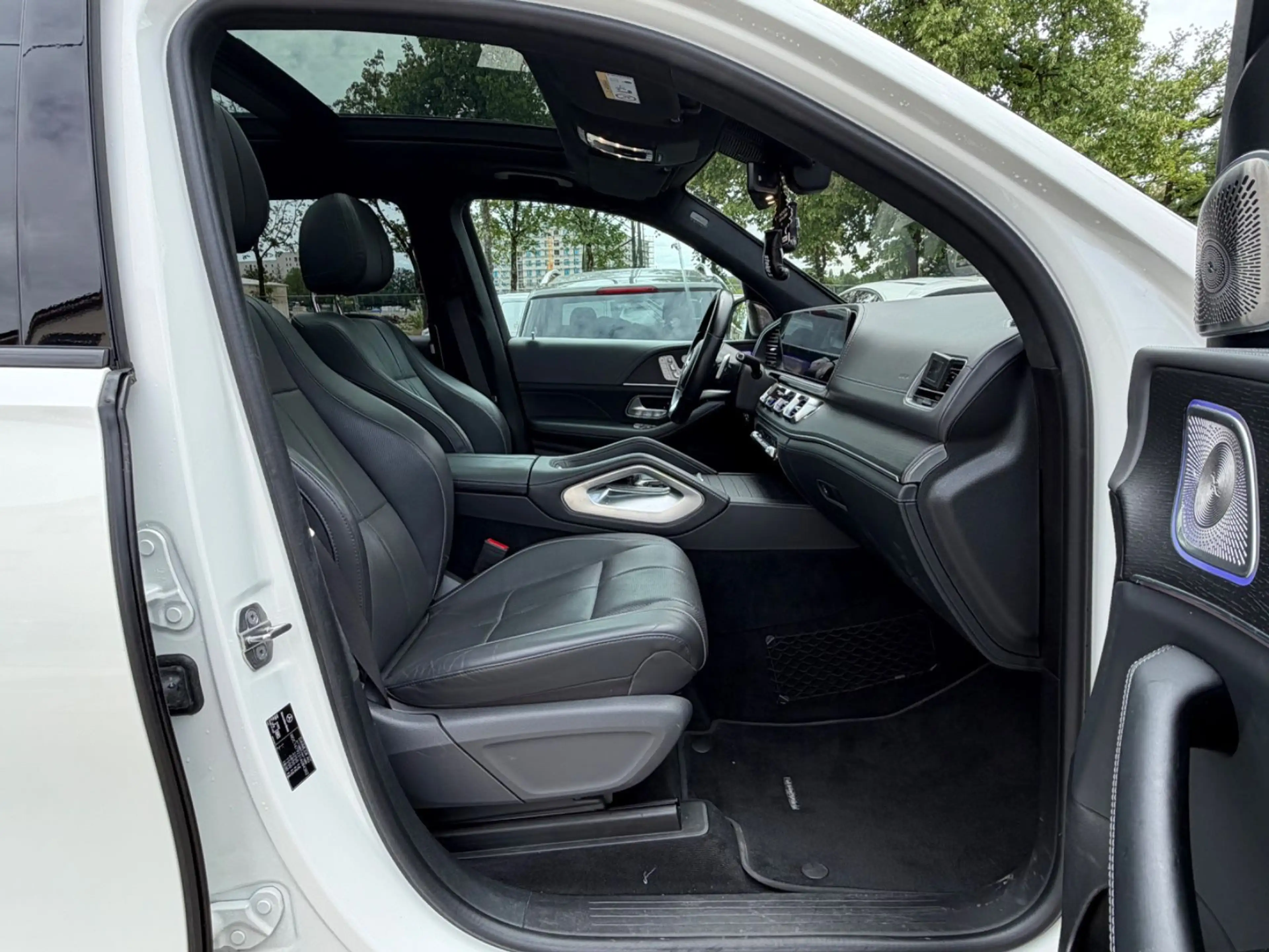 Mercedes-Benz GLS 400 d 4Matic*AMG-LINE*PANO*ACC*HUD* — photo 14