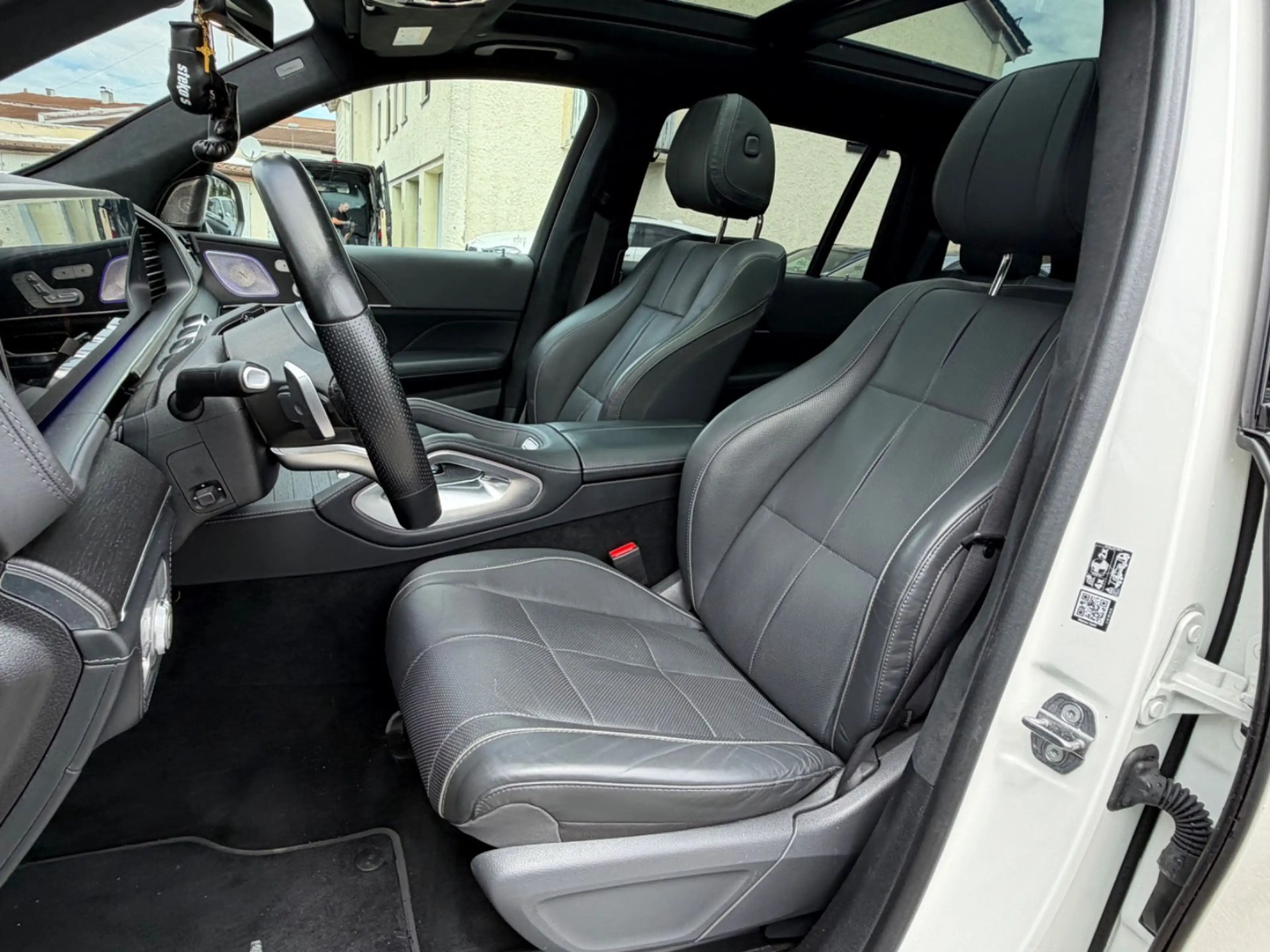 Mercedes-Benz GLS 400 d 4Matic*AMG-LINE*PANO*ACC*HUD* — photo 8