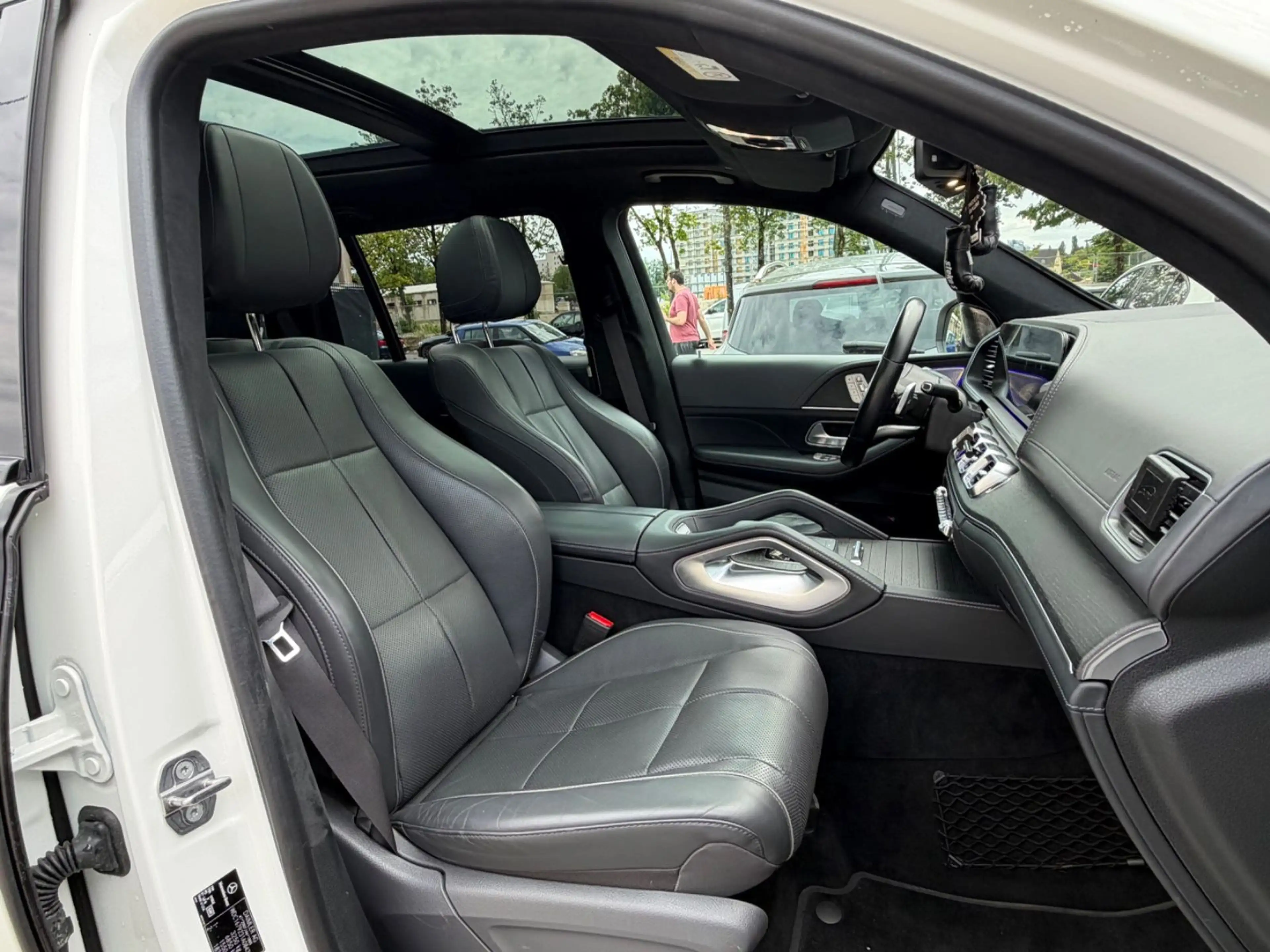 Mercedes-Benz GLS 400 d 4Matic*AMG-LINE*PANO*ACC*HUD* — photo 12