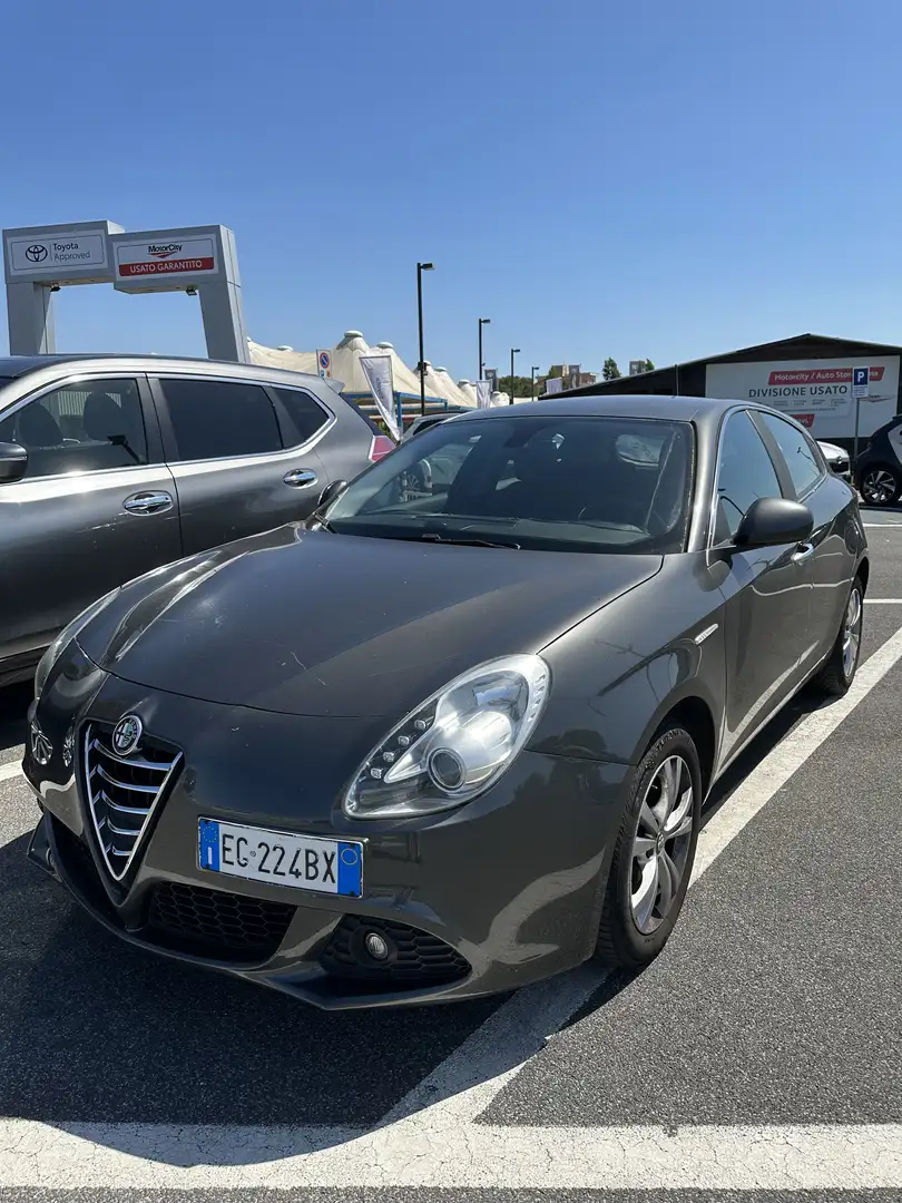 Alfa Romeo Giulietta 1.6 jtdm(2) Distinctive - 1