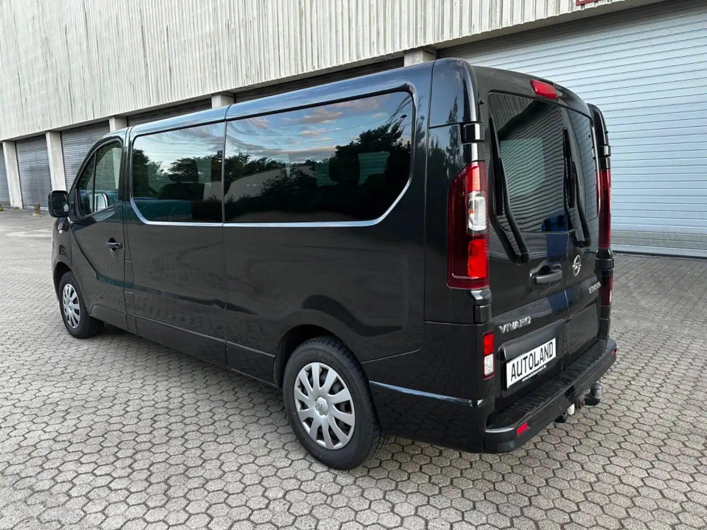 Opel Vivaro B 1.6 CDTI Kombi Biturbo L2H1*9Sitze*EU6 Noir - 2