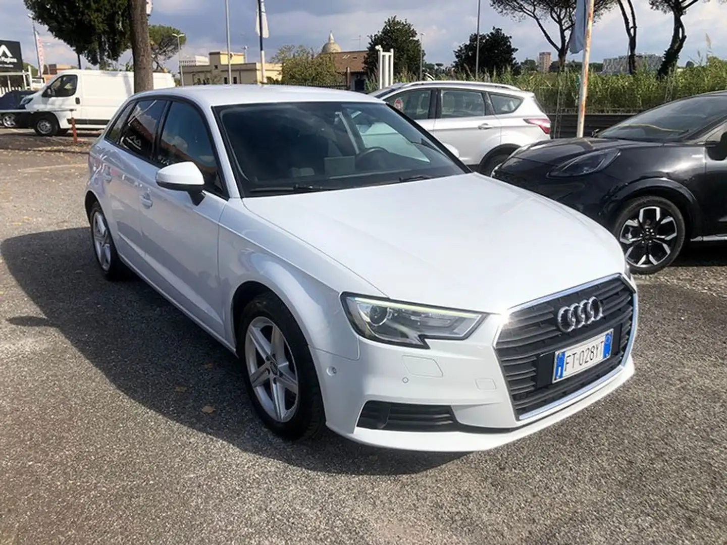 Audi A3 A3 Sportback 35 2.0 Business 150cv s-tronic my19 Bianco - 1