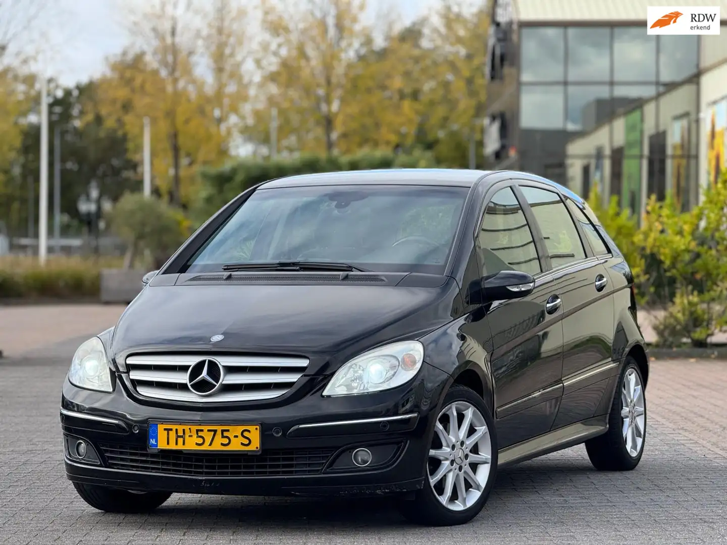 Mercedes-Benz B 200 | Automaat | Android Car Play | Parkeersensoren | Zwart - 1