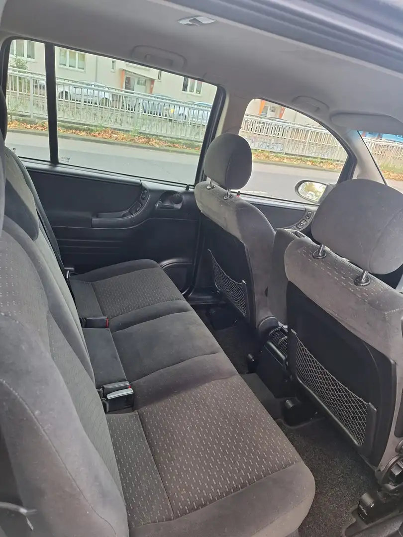 Opel Zafira 1.8. Elegant - 2