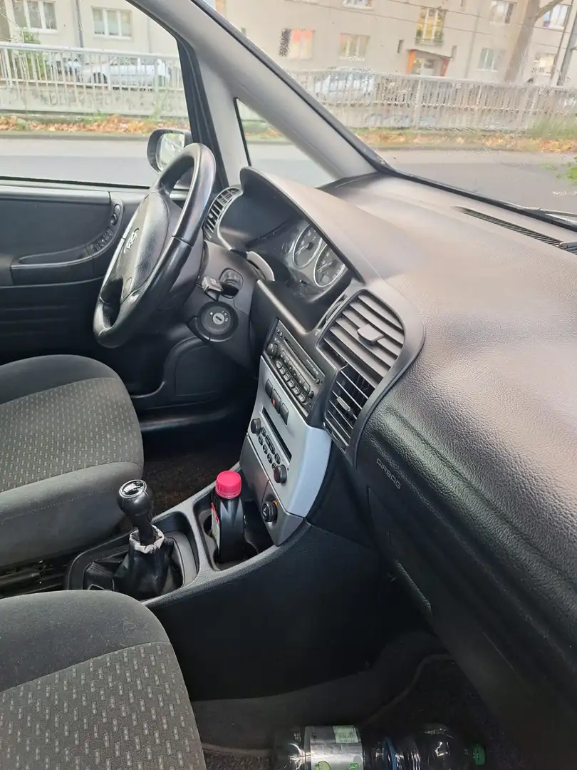 Opel Zafira 1.8. Elegant - 1