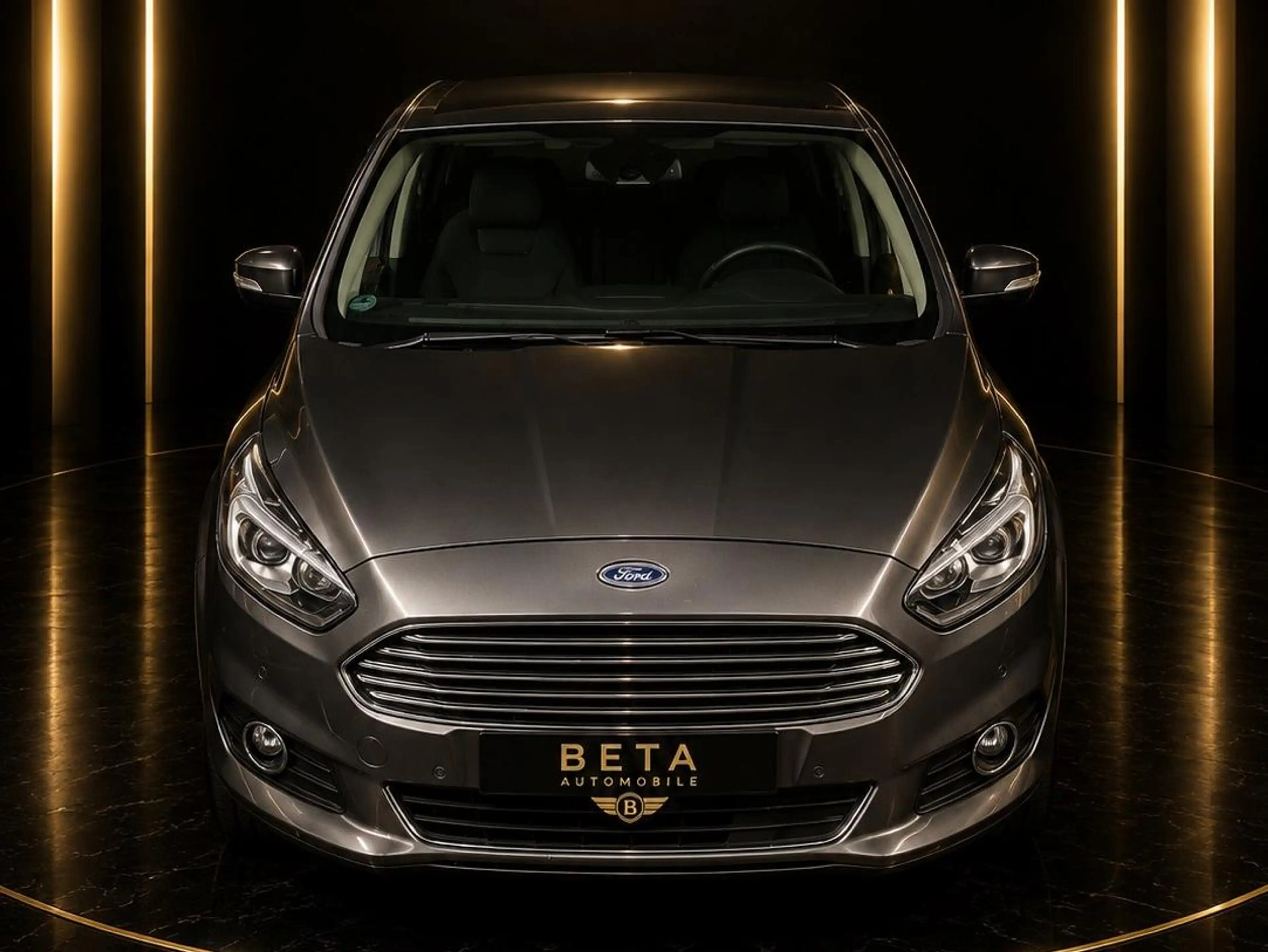 Ford S-Max S-Max Diesel 2.0 TDCi Aut. Titanium