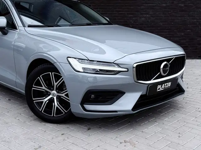 Volvo V60 view 7