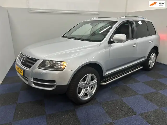 Volkswagen Touareg 3.0 V6 TDI Highline / SUPER NETJES / RIJDT SCHAKEL