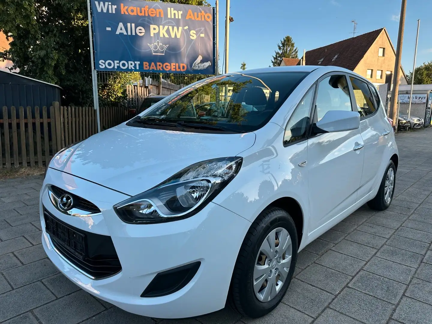 Hyundai iX20 FIFA world Cup Edition 1 HAND/8 FACH/AUX Blanc - 1