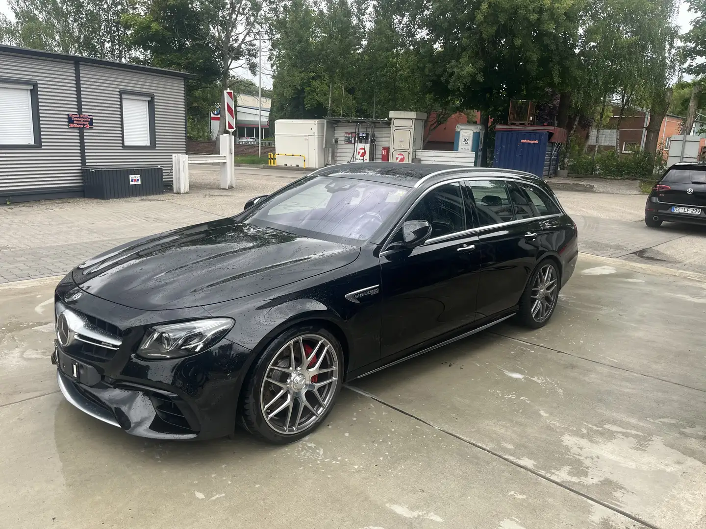 Mercedes-Benz E 63 AMG E 63 S AMG 4Matic (213.289) Schwarz - 2