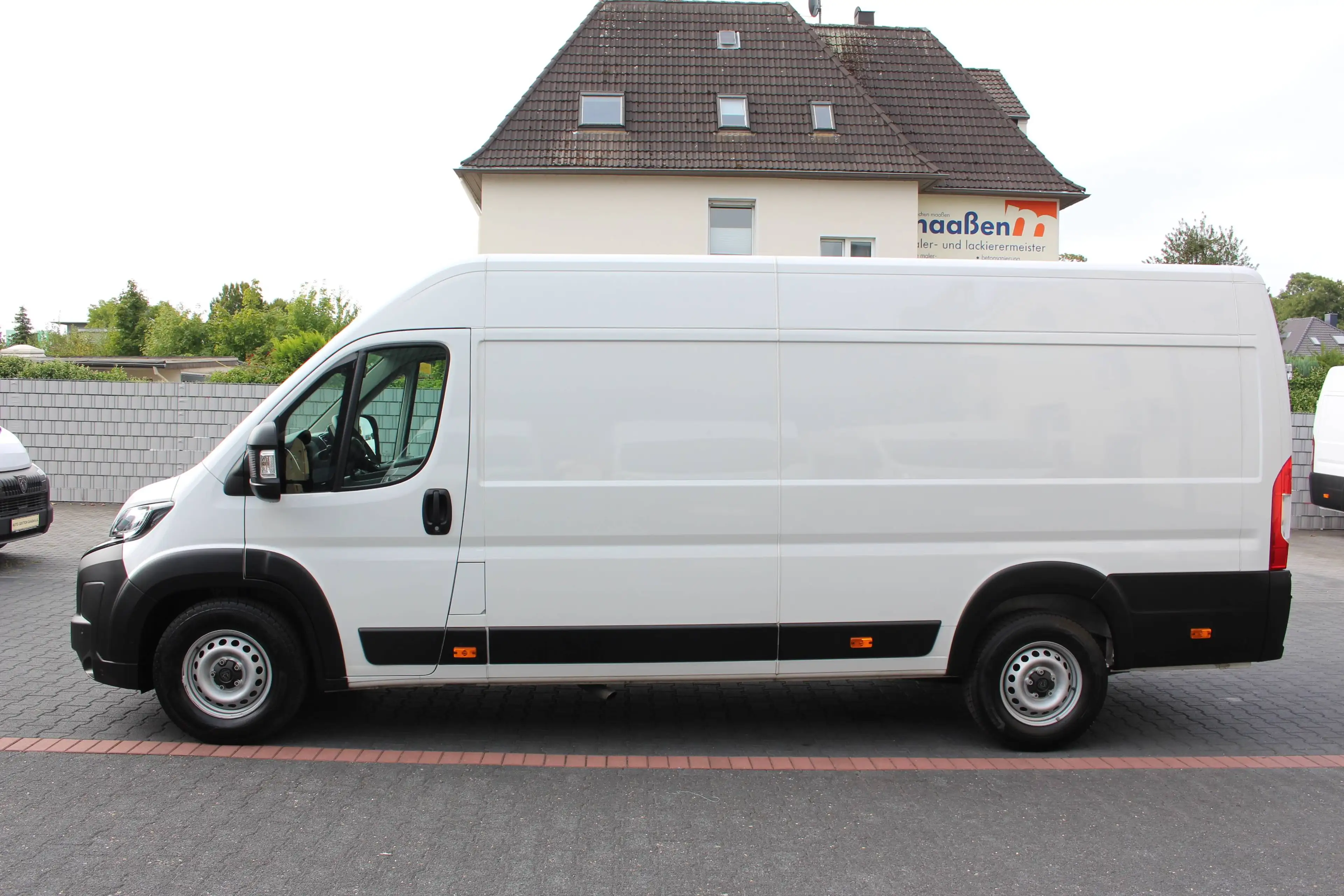 Peugeot Boxer 35 L4H2 180 Automatik *ACC*Kamera*360°PDC — photo 9