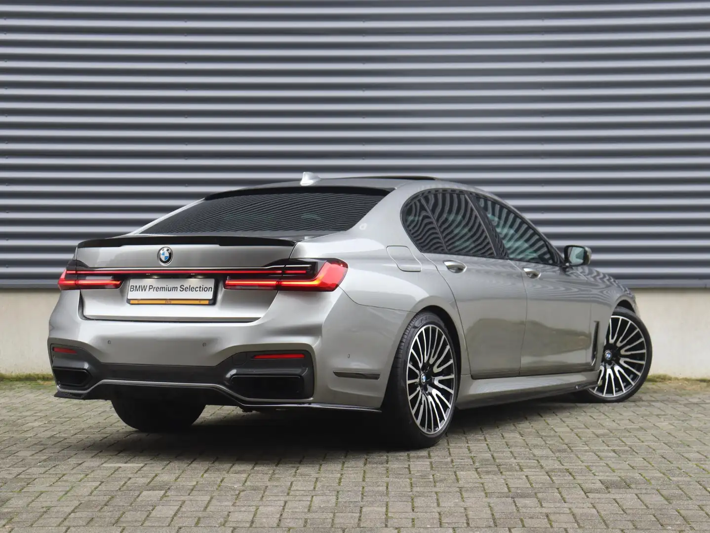 BMW 745 7-serie Sedan 745e | High Executive | M Sportpakke Gris - 2