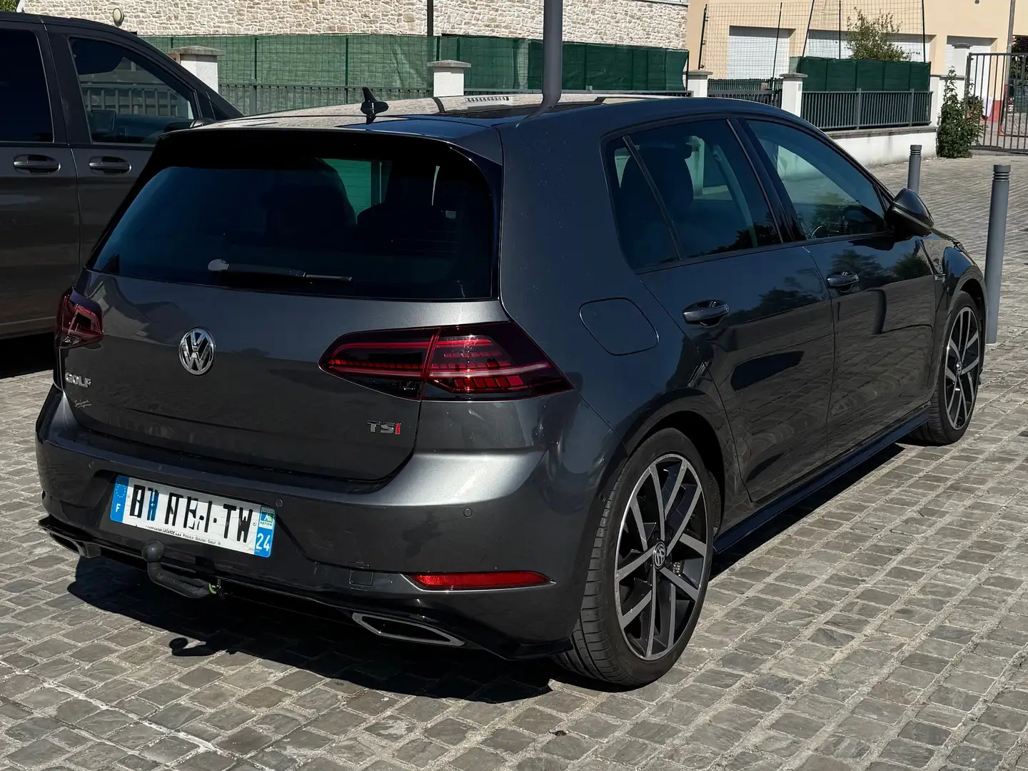 Volkswagen Golf Volkswagen Golf 7 VII 1.4 TSI 125 cv R-Line DSG 7 Gris - 2
