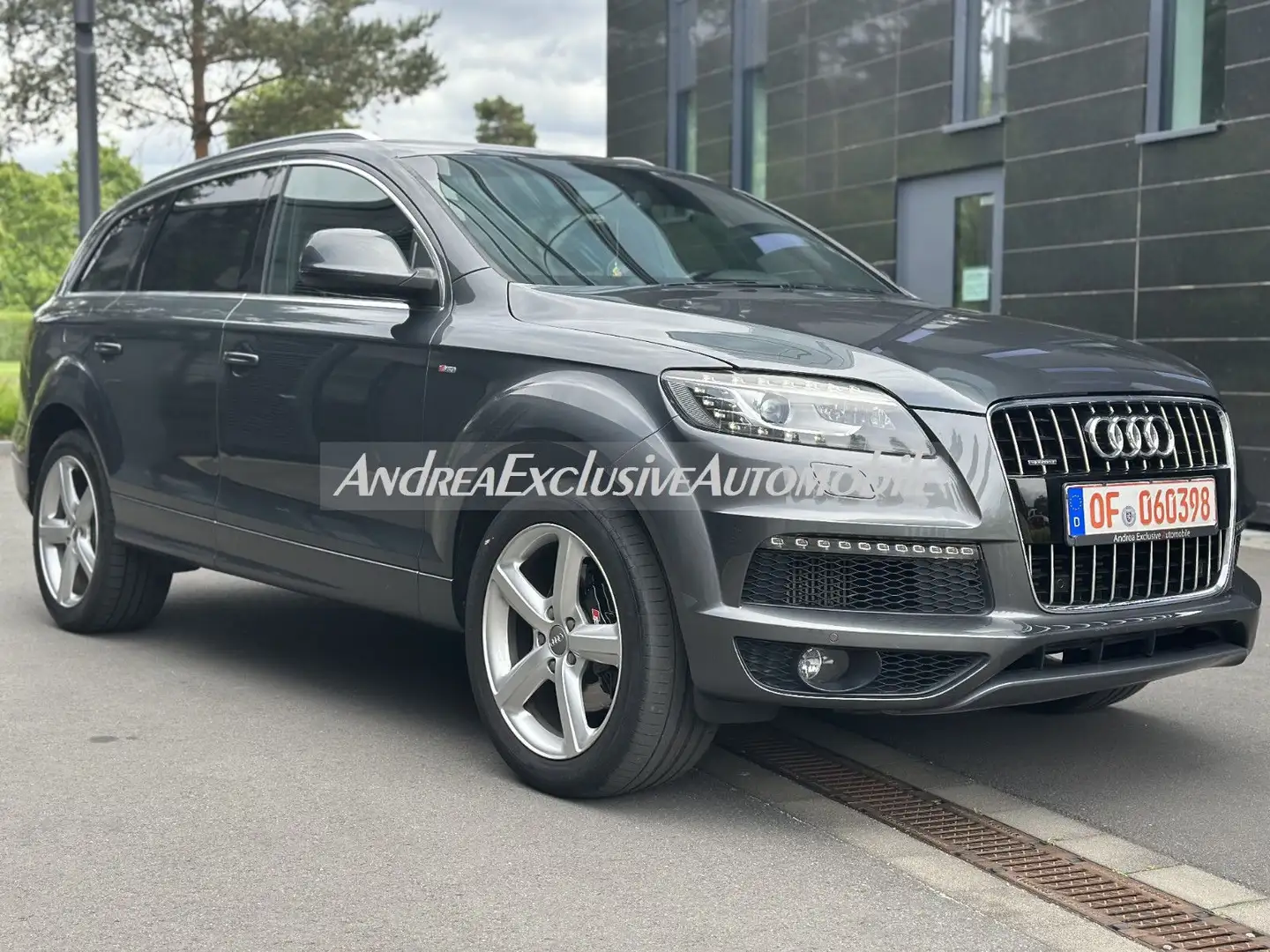 Audi Q7 3.0 TDI QUATTRO S LINE 7 SITZER 8 FACH BEREIF Grau - 2