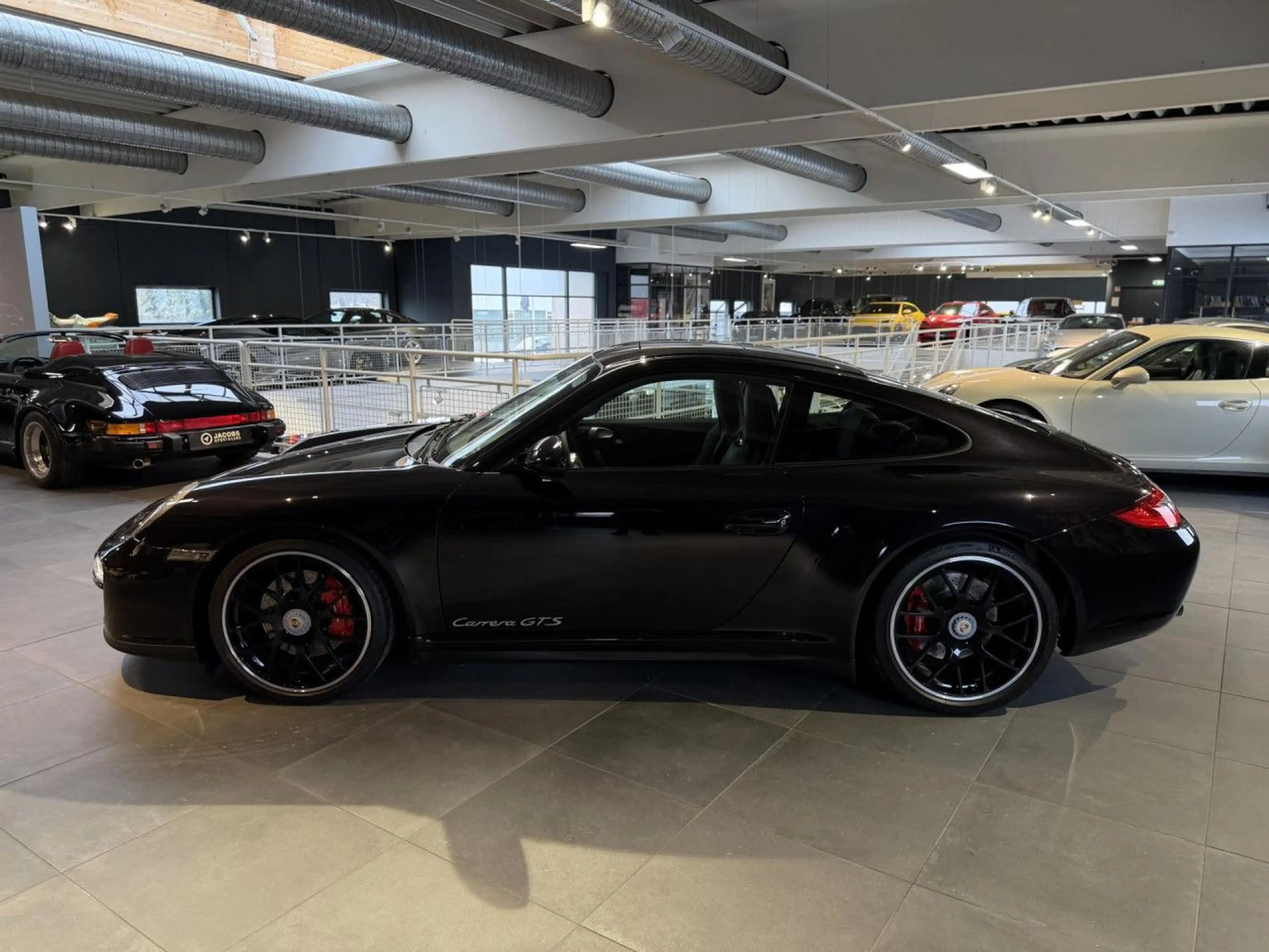 Porsche 997 911 GTS Coupé PDK Navi SSD — photo 11