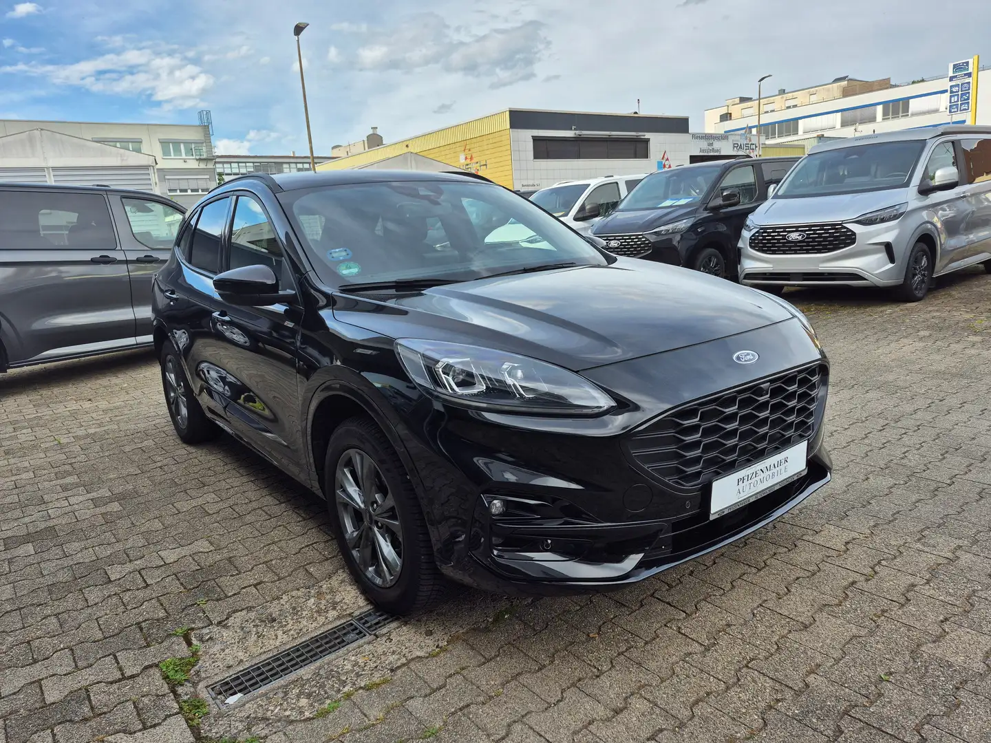 Ford Kuga 2.5 Duratec PHEV ST-LINE X Schwarz - 2