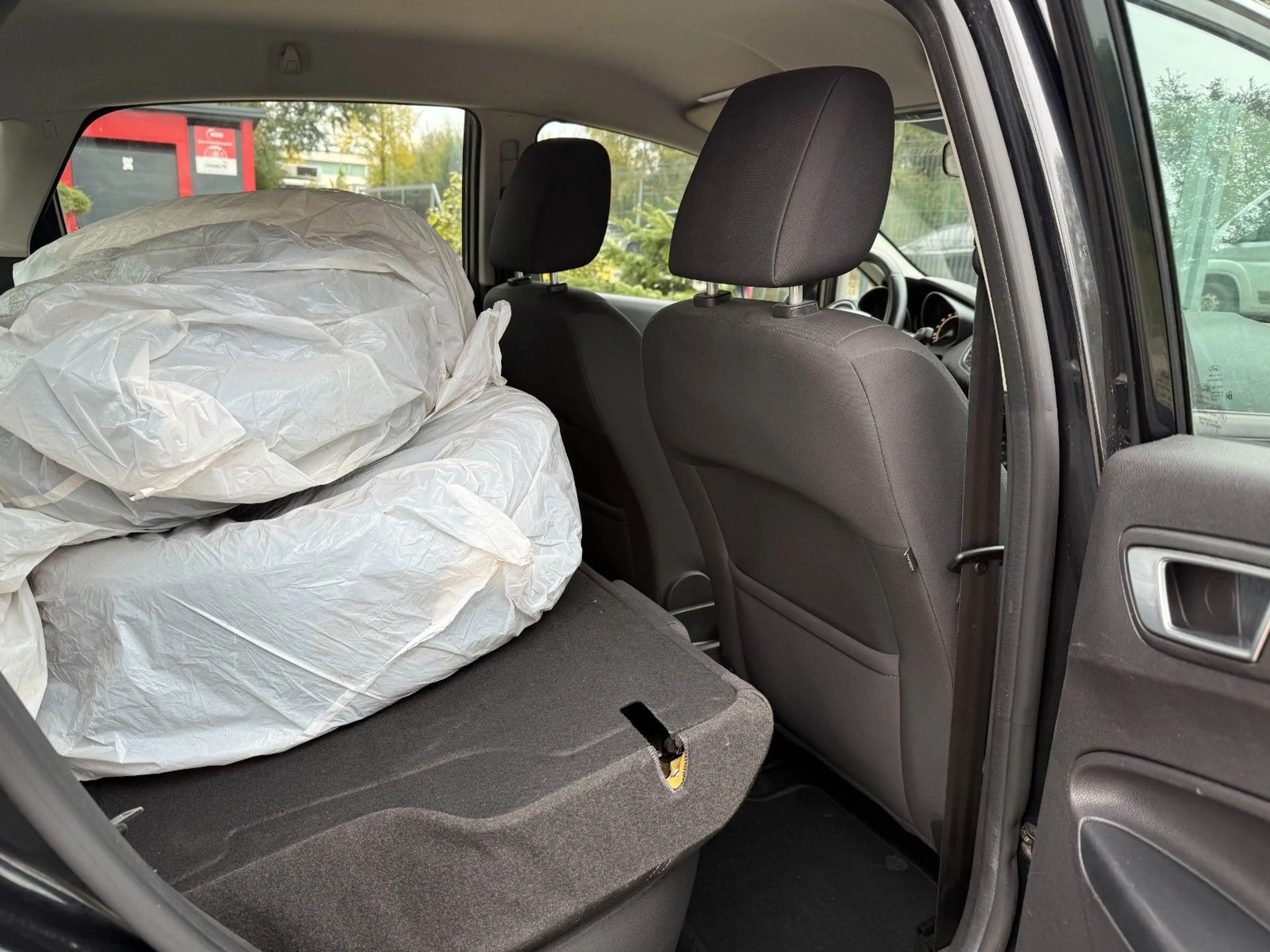 Ford Fiesta Trend (Tüv&Inps. neu) — photo 12