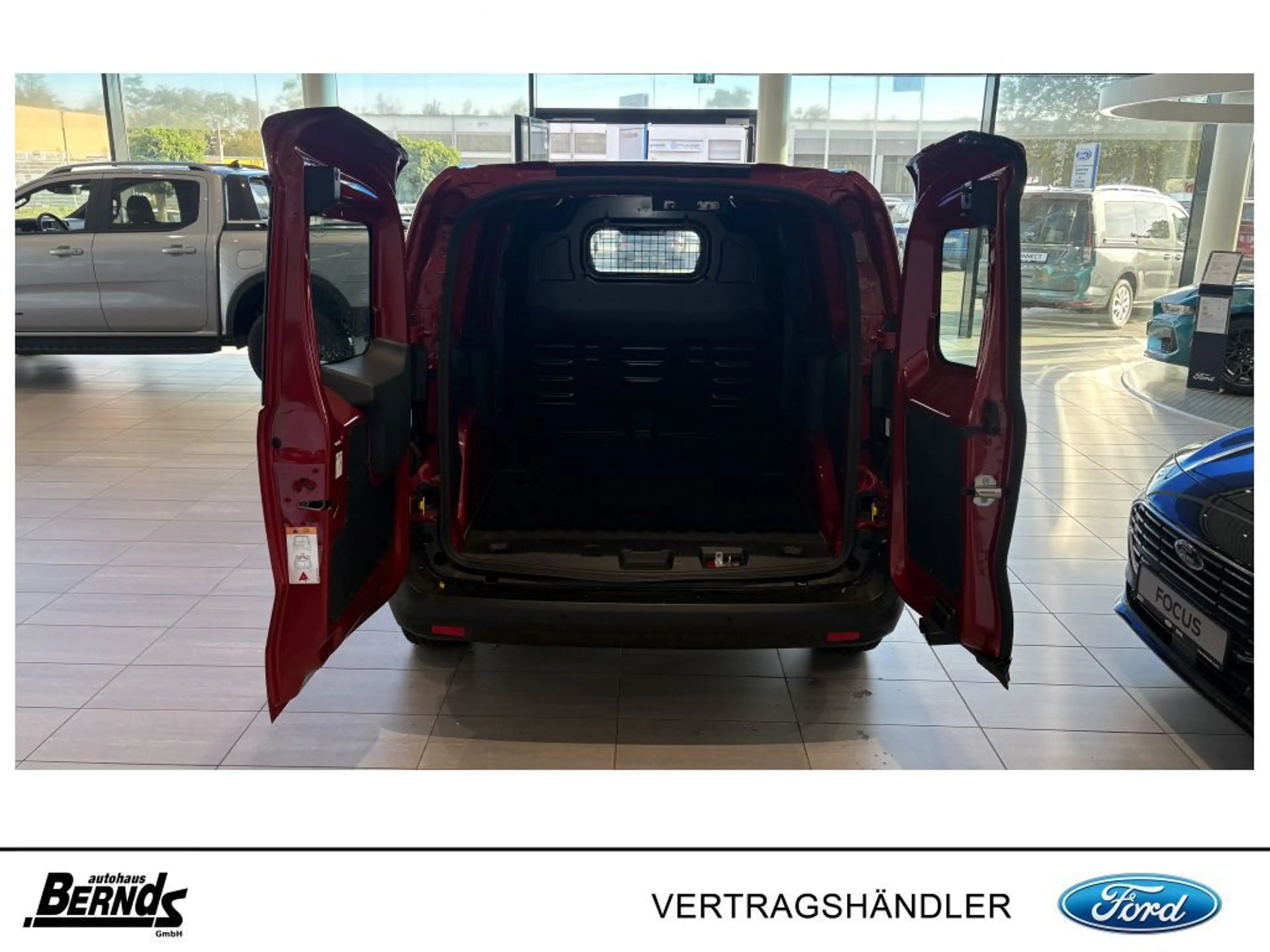 Ford Transit Courier 1,5 l EcoBlue Limited RKAM PDC CARPLAY ANDROIDAUTO — photo 9