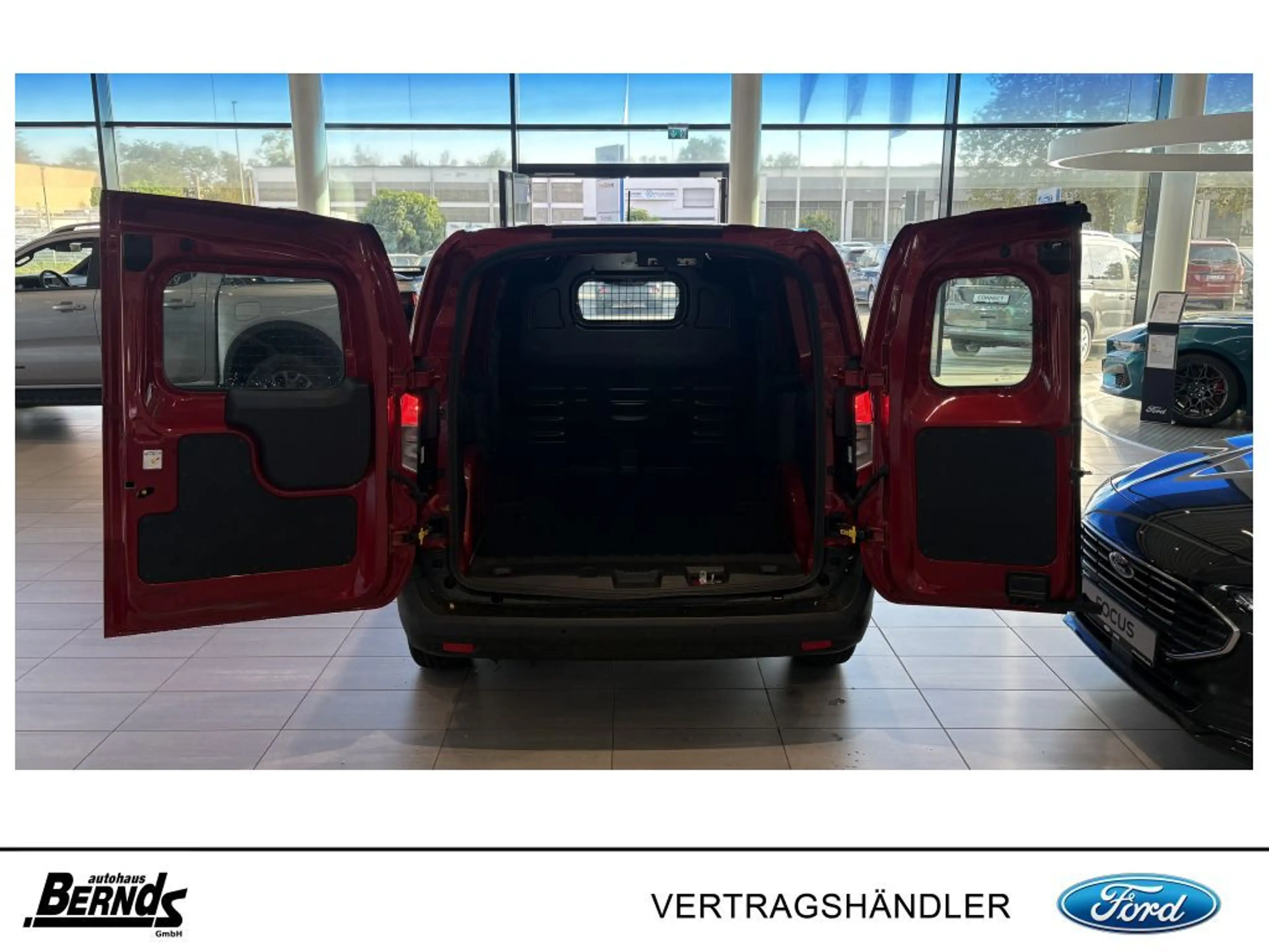 Ford Transit Courier 1,5 l EcoBlue Limited RKAM PDC CARPLAY ANDROIDAUTO — photo 10