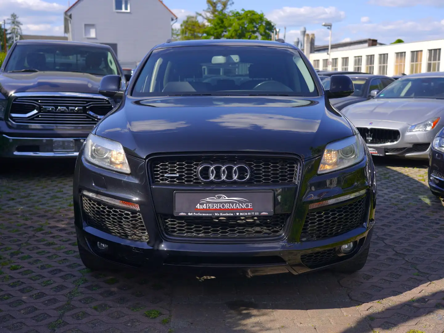 Audi Q7 4.2 FSI quattro*S-Line~7-Sitzer~AHK~StHz~BOSE* Schwarz - 2