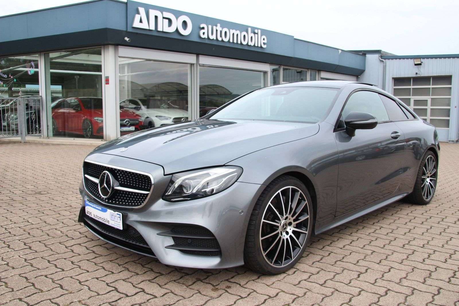 Second hand Mercedes Benz E-Class 300