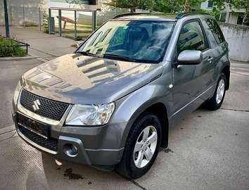 Grand Vitara 1,6 VX 3Türer- Allrad 4x4- AHV- Klima