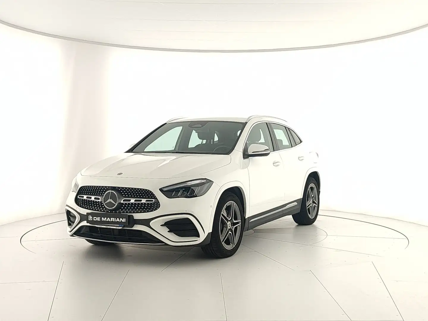 Mercedes-Benz GLA 180 GLA-H247 2023 d AMG Line Advanced Plus auto Bianco - 1