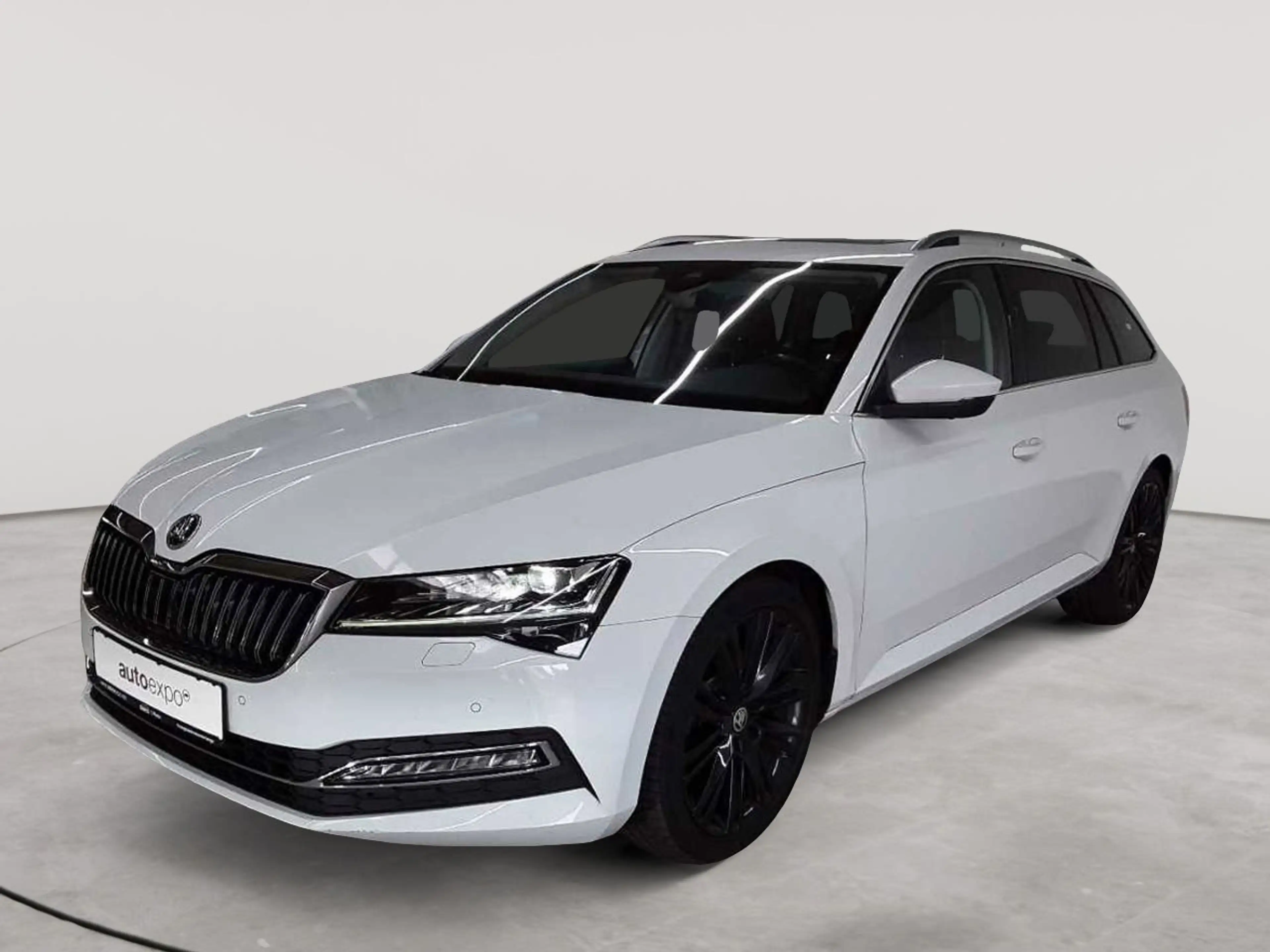Skoda Superb Superb Combi Style LEDER PANO AHK — photo 2