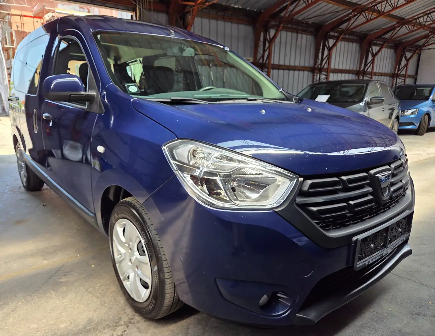 Dacia Dokker Comfort Blau - 1