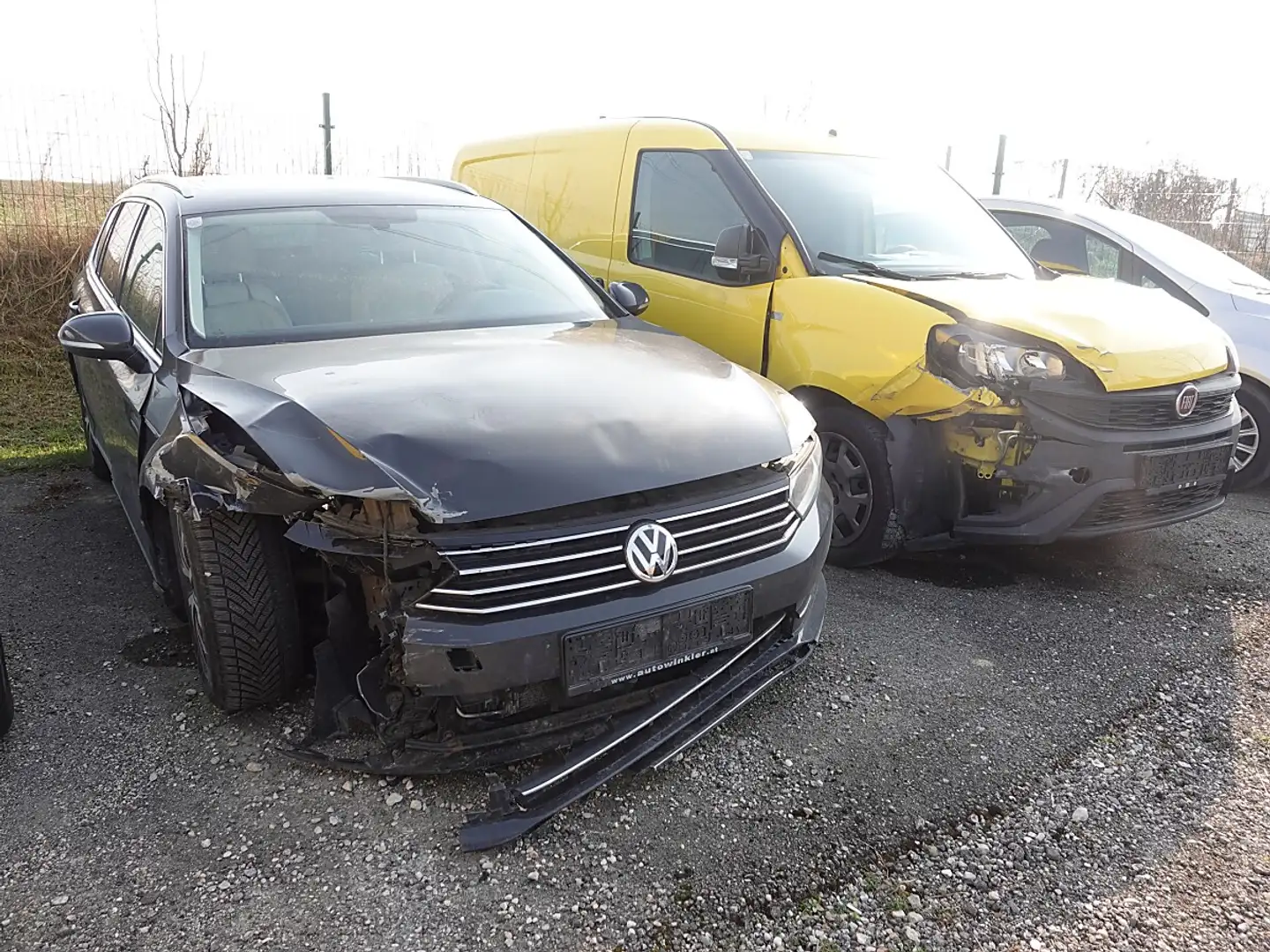 Volkswagen Passat 2,0 TDI 4Motion Grau - 2