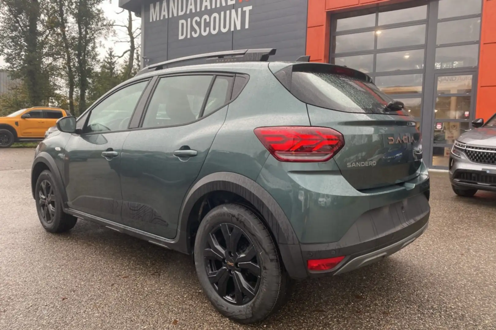 Dacia Sandero STEPWAY ECO-G 100 EXTREME Vert - 2