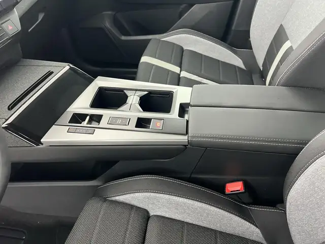 Opel Grandland view 14