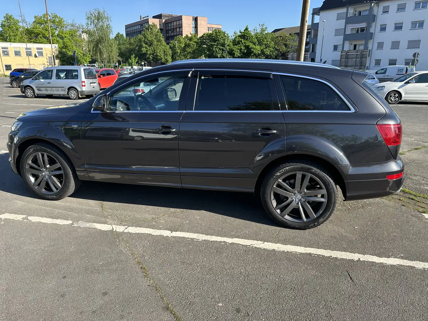 Audi Q7 AUDI Q 7 3.0 TDI QUATTRO S-line 7 Sitzer FULL!!! Grau - 2