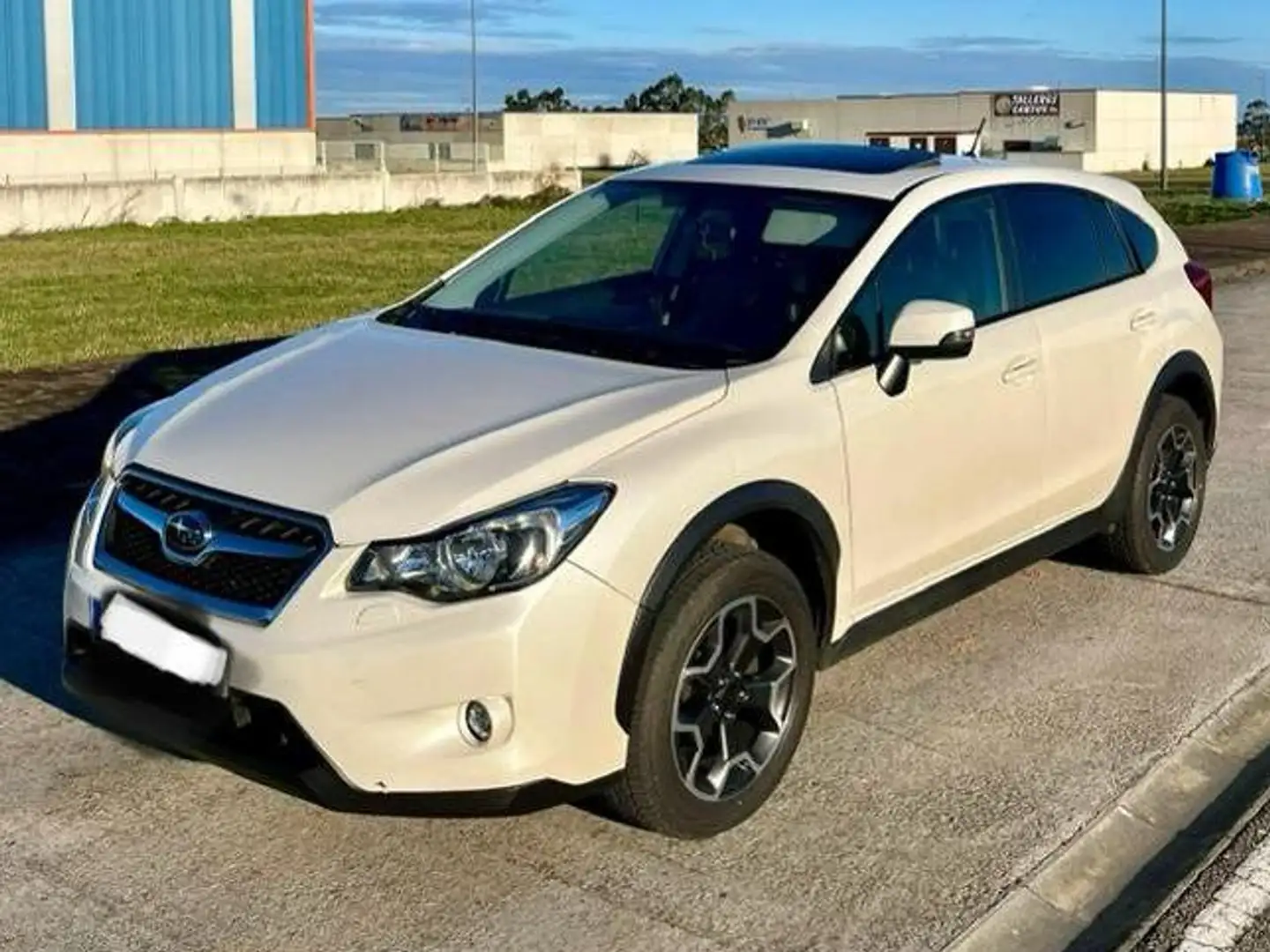 Subaru XV execitive Beyaz - 1