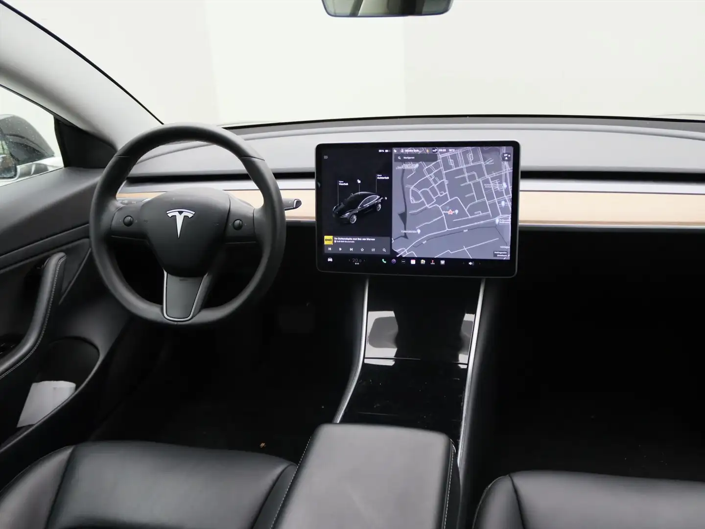 Tesla Model 3 Standard RWD Plus [ AUTOPILOT+19" LMV+60 kWh+PREMI Zwart - 2