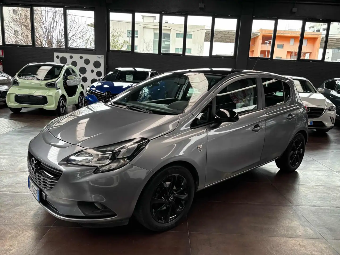 Opel Corsa 1.4 5 porte 120 Anniversary Grigio - 2