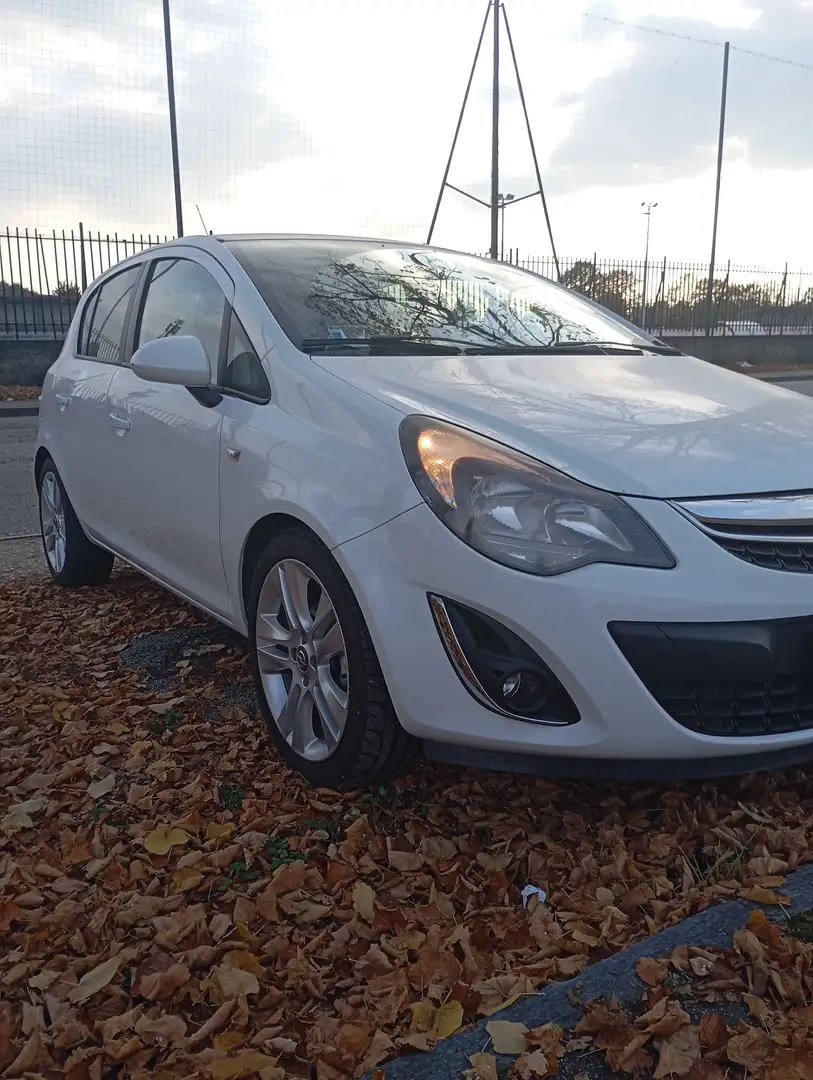 Opel Corsa Corsa IV 2010 5p 1.3 cdti Sport 95cv 6m Blanco - 1