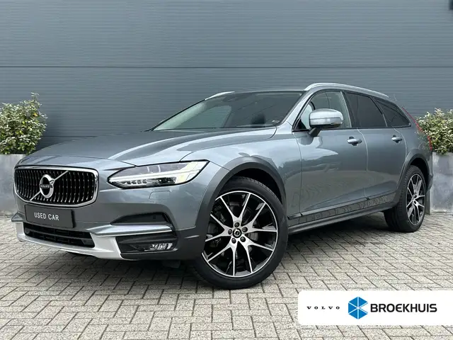 Volvo V90 Cross Country 2.0 T5 AWD Pro | Trekhaak | Luchtvering | Camera |