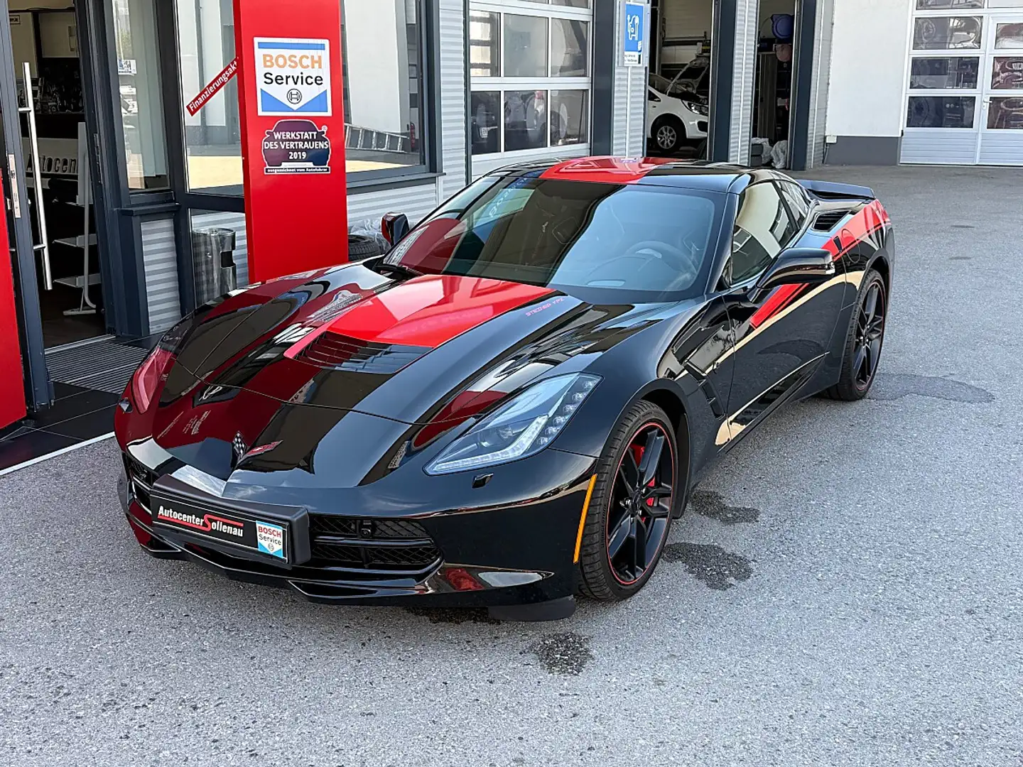 Chevrolet Corvette Schwarz - 2