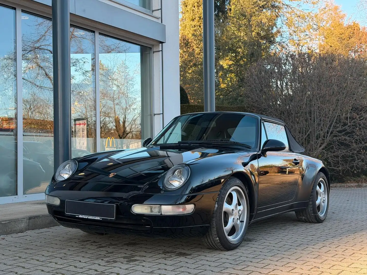 Porsche 993 Carrera Cabriolet Schwarz - 2