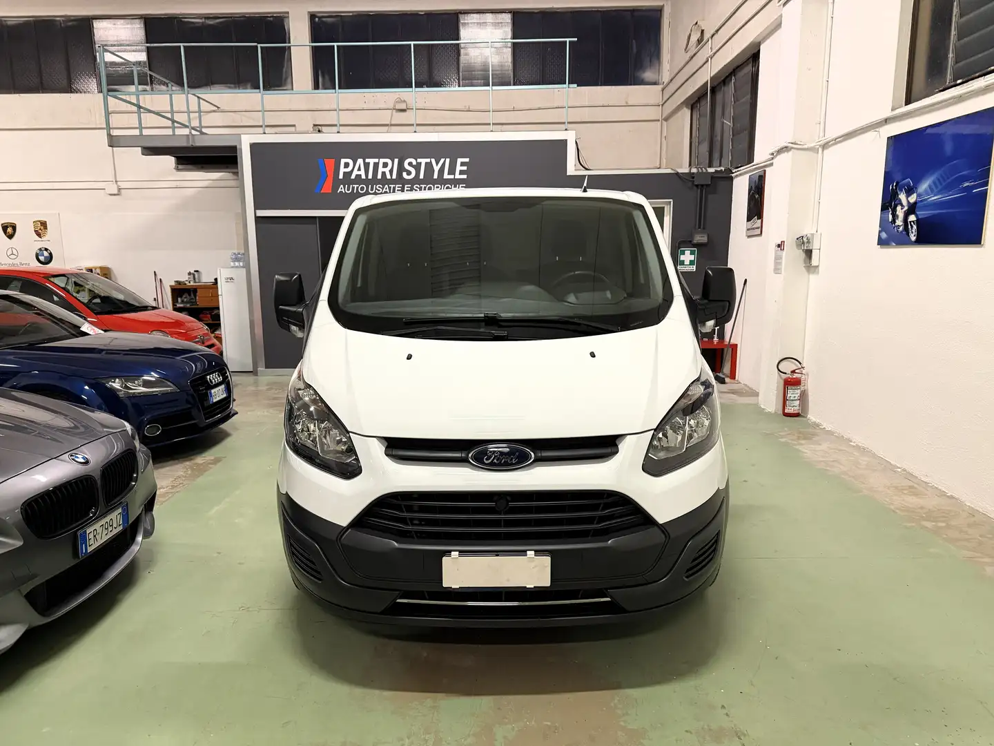 Ford Transit Custom 280 2.0 EcoBlue 130 PC Furgone Trend Weiß - 2