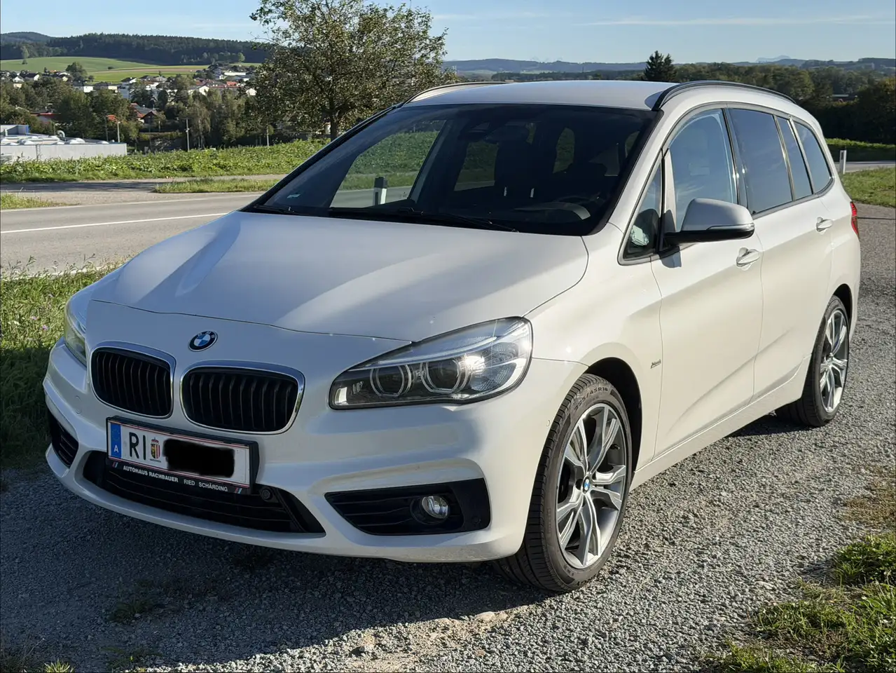 BMW 218