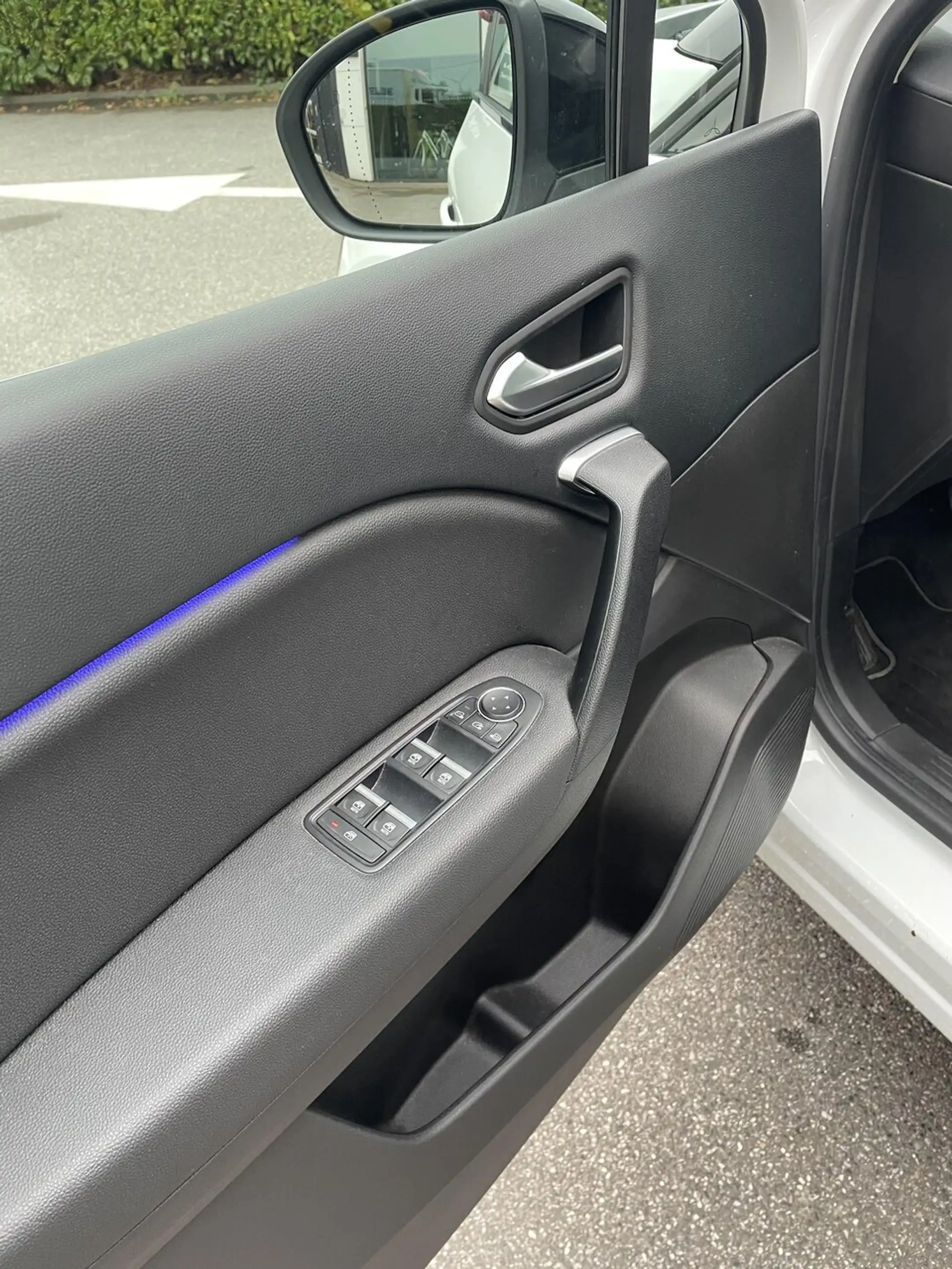 Renault Captur Techno Full Hybrid 145 — photo 15